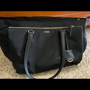 Tumi voyager